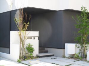 表札のついた家